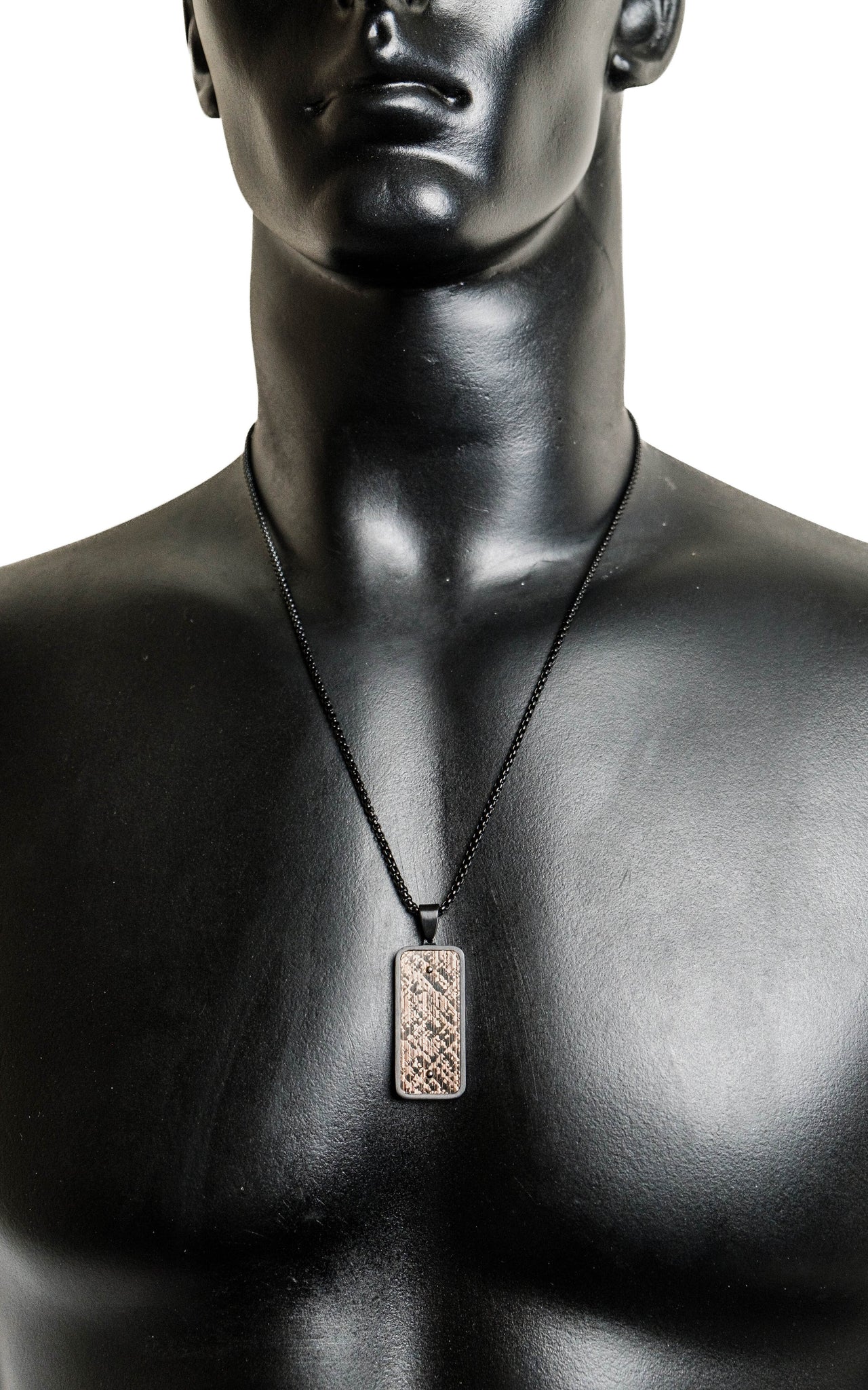 Chokore Laser-engraved Pendant with Box chain