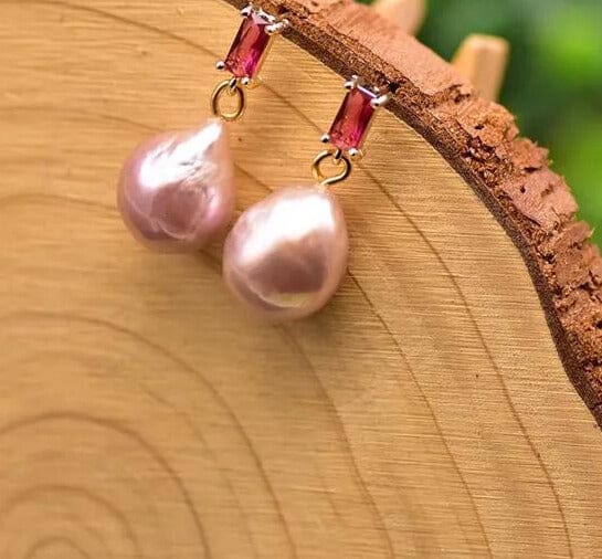 Chokore Water Pearl Purple Baroque Earrings