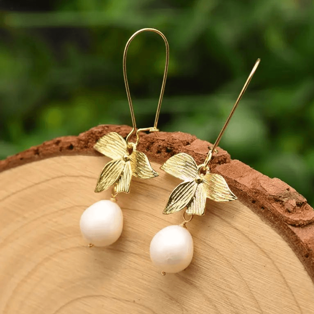 Chokore Water Pearl Bow Earrings